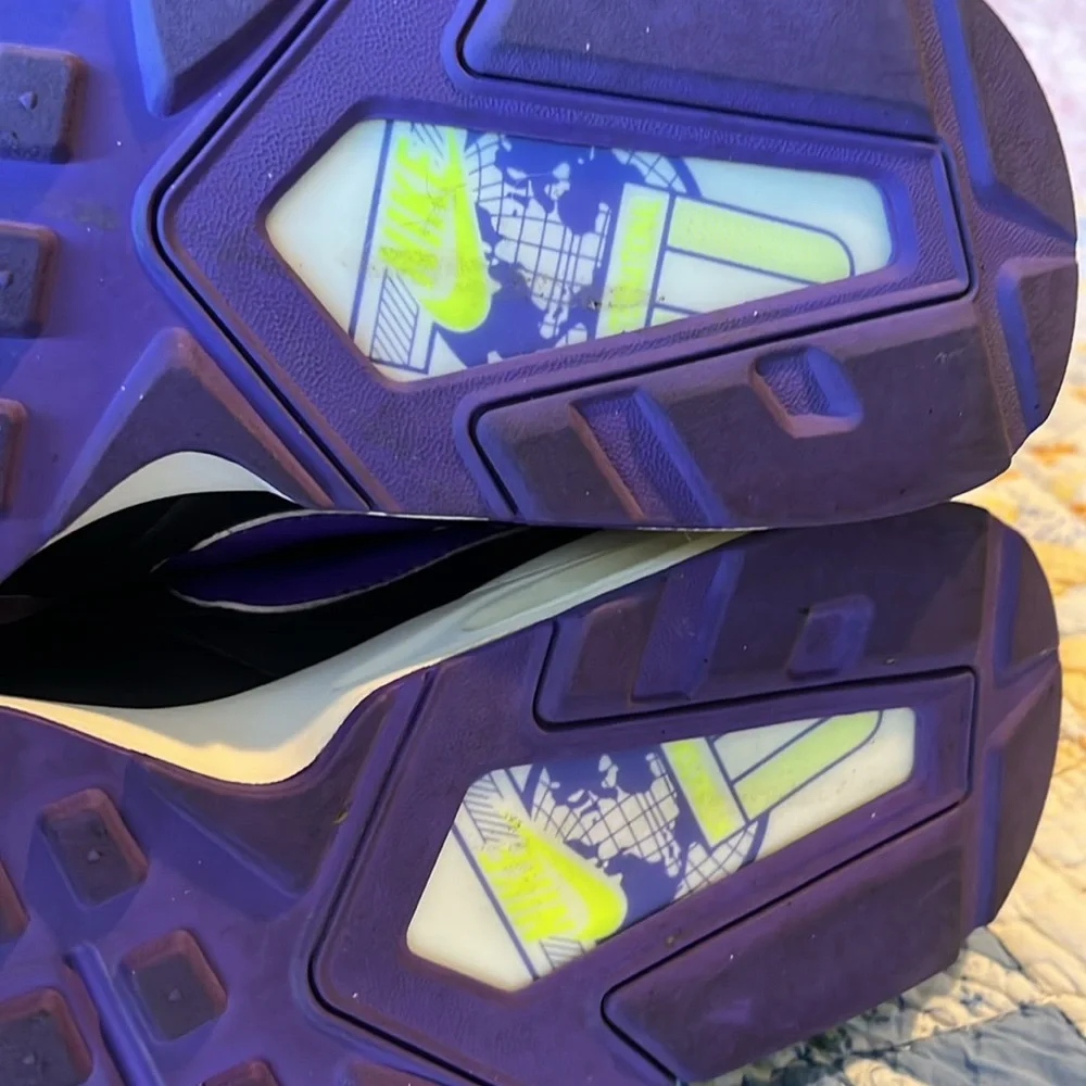 Nike Air Max Coliseum Racer Trainers Sneakers - Picture 11 of 12